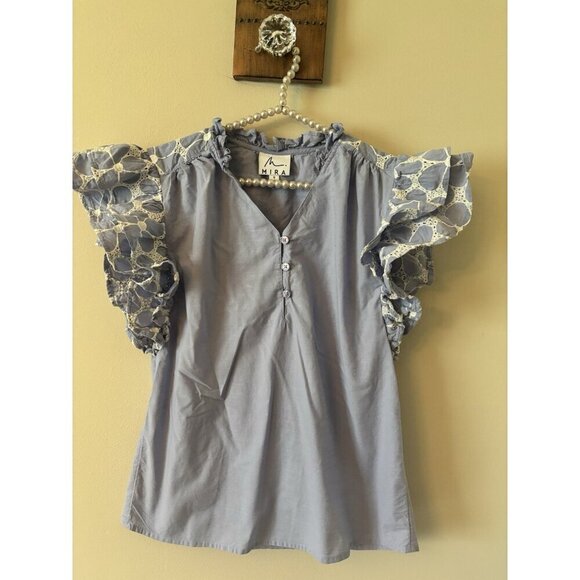 Mira Womens Size Small Chambray Blue Blouse Eyelet Flutter Ruffle Sleeve - Picture 1 of 6